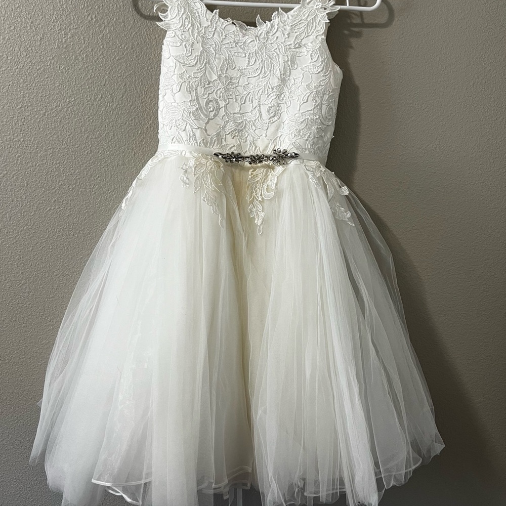 Elegant White Lace Kids Dress